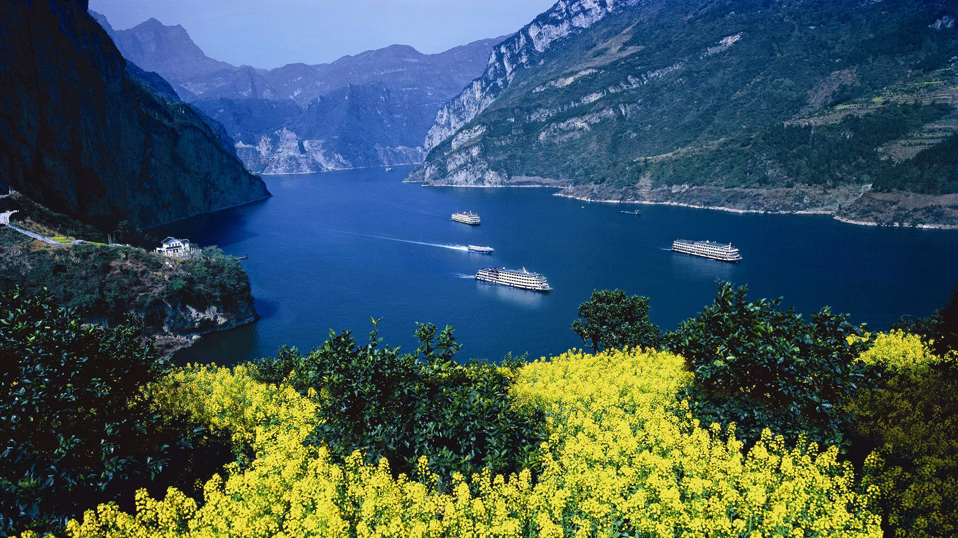 China Weather Guide 2026 – Best Times to Visit and Seasonal Tips